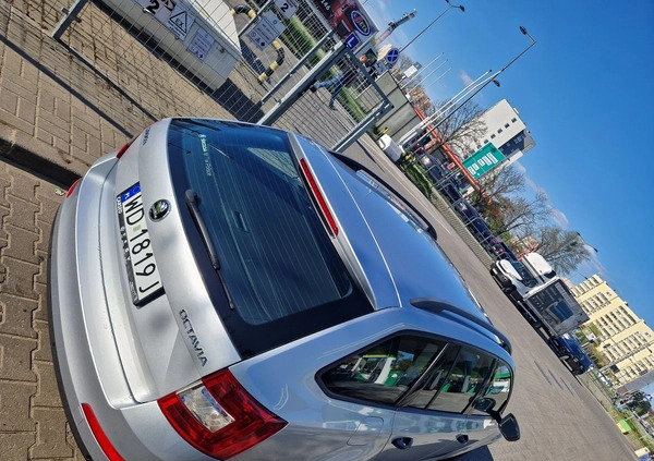 Skoda Octavia cena 42424 przebieg: 162000, rok produkcji 2017 z Warszawa małe 211